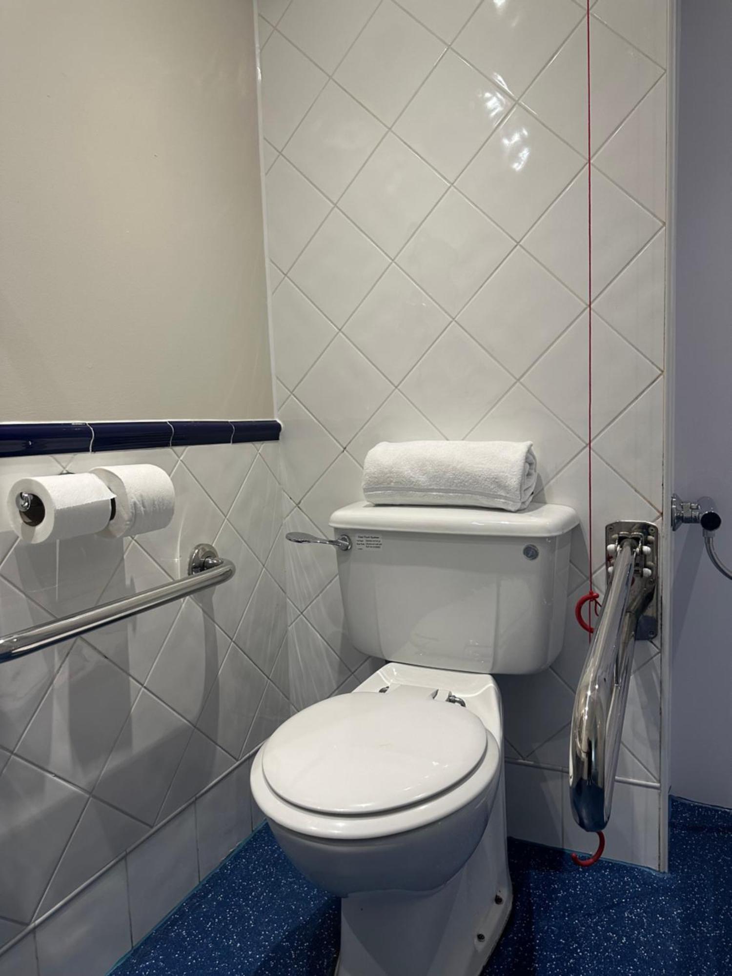 Go2 Glasgow Cumbernauld Hotel - Free Parking And Pet Friendly Екстер'єр фото